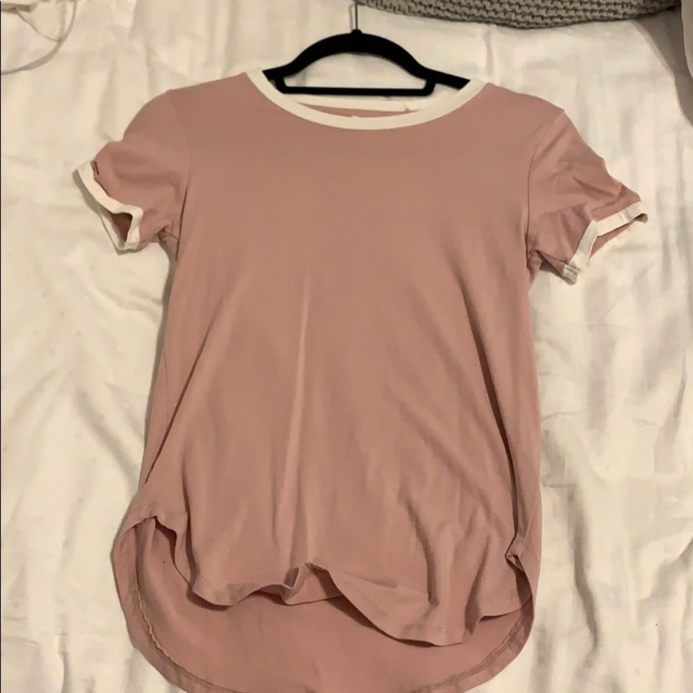 pink top
